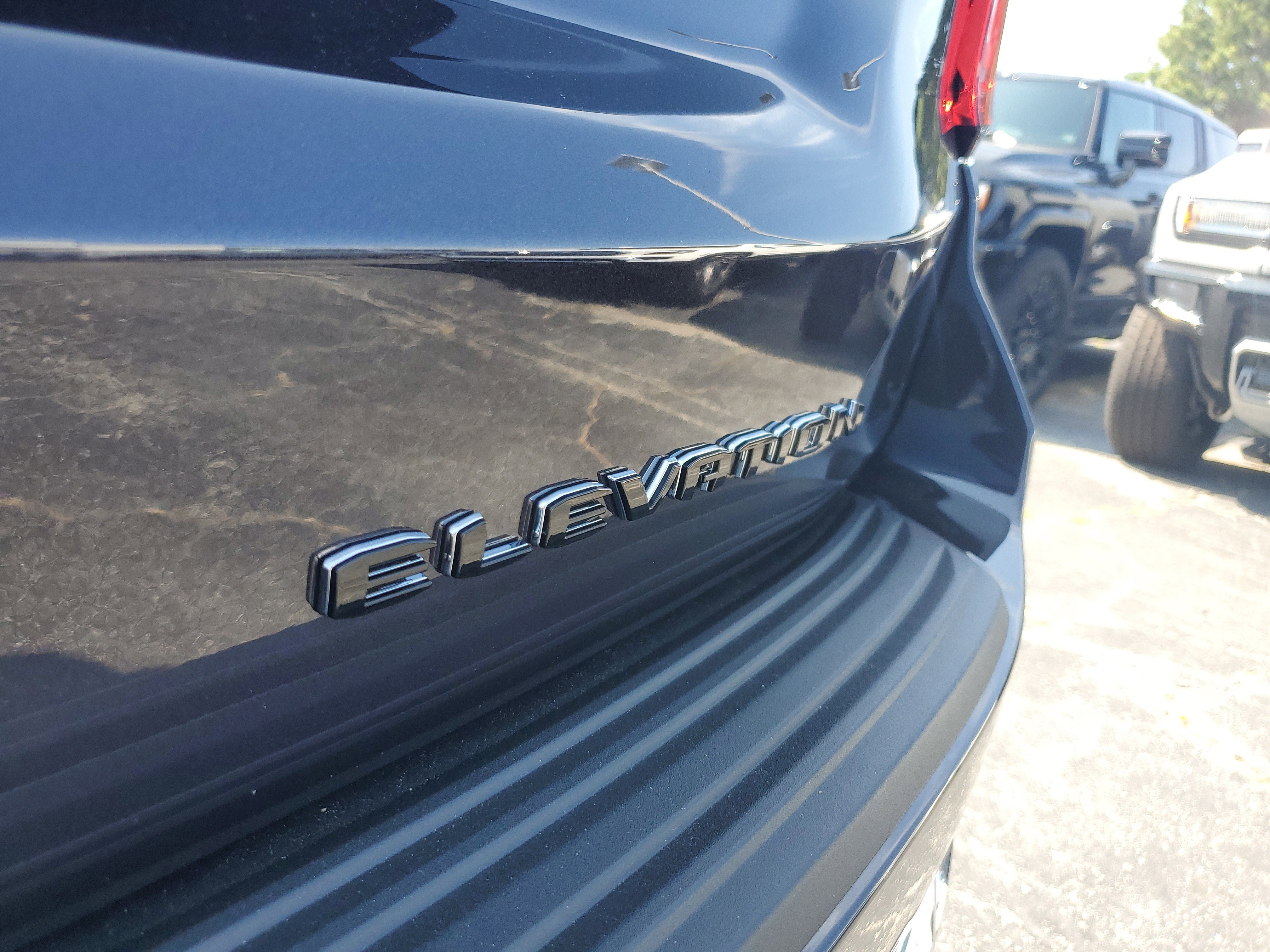 New 2025 GMC Yukon XL Elevation image 6