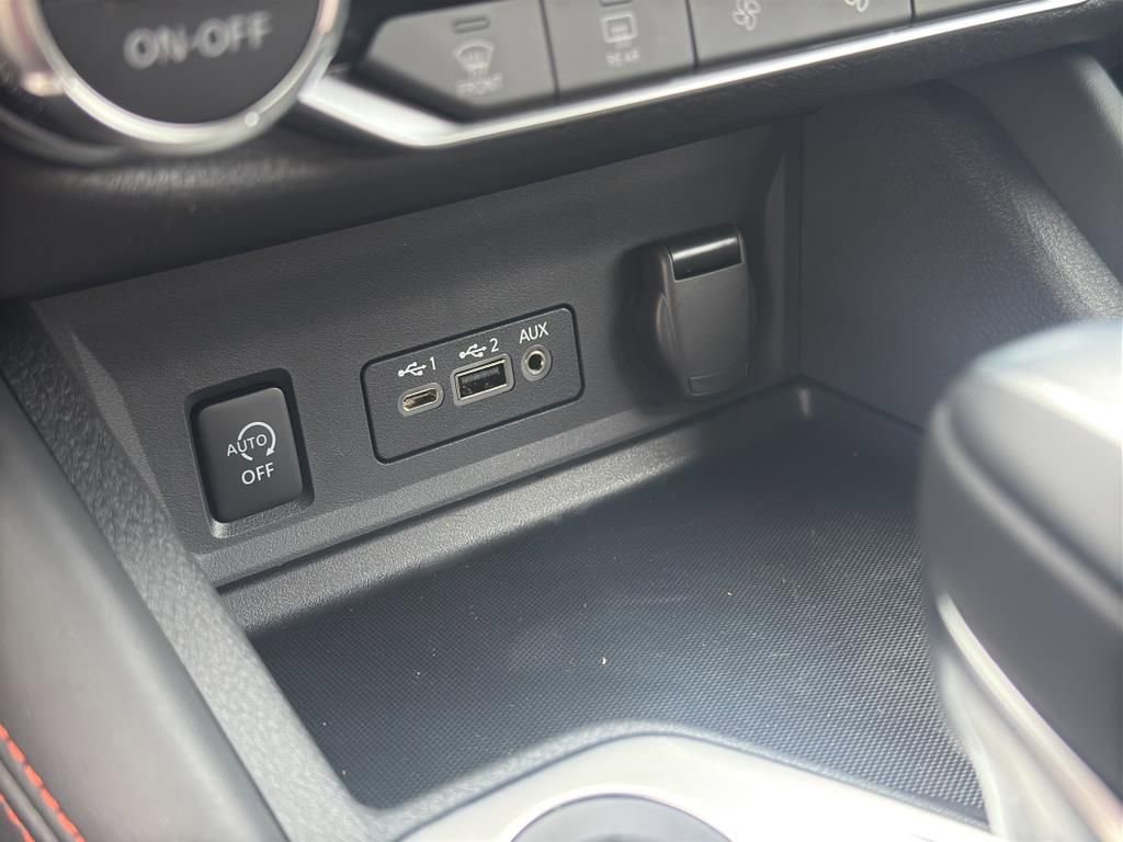 New 2025 Nissan Sentra SR image 28