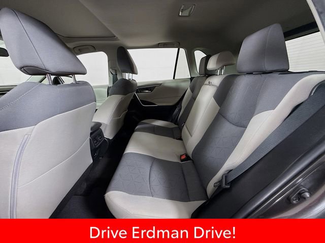 Certified 2021 Toyota RAV4 XLE w/ Convenience Package AWD/4WD image 9