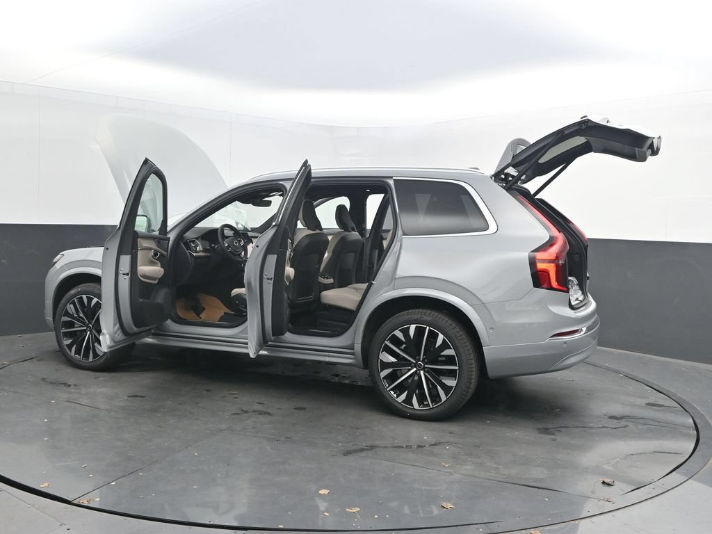 New 2026 Volvo XC90 B6 Plus w/ Protection Package Premier AWD/4WD image 39