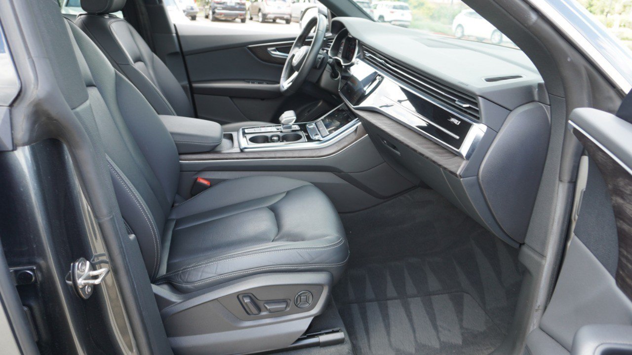 Used 2021 Audi Q8 Premium Plus w/ Premium Plus Package AWD/4WD image 16
