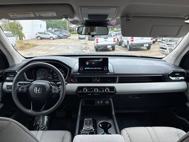 Used 2023 Honda Pilot LX image 21