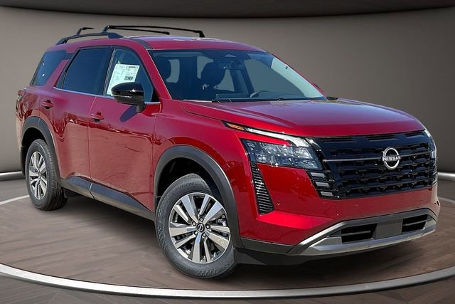 New 2026 Nissan Pathfinder SL image 2