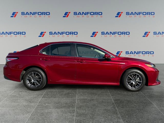 Used 2020 Toyota Camry LE image 6
