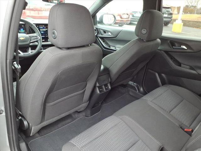 Used 2025 Chevrolet Equinox LT image 11