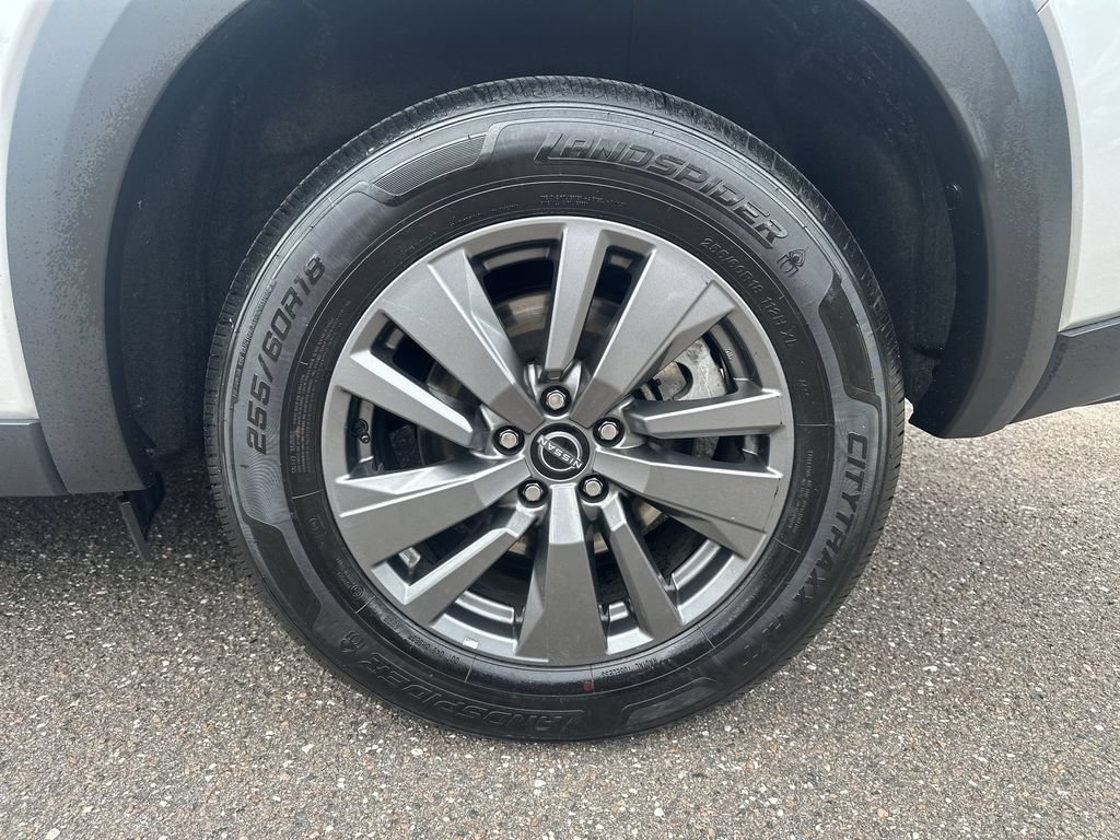 Used 2024 Nissan Pathfinder SV AWD/4WD image 20