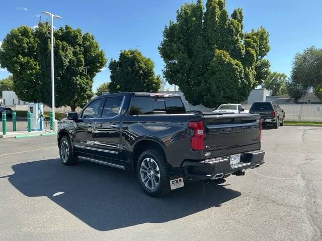 Used 2023 Chevrolet Silverado 1500 High Country w/ Technology Package image 8