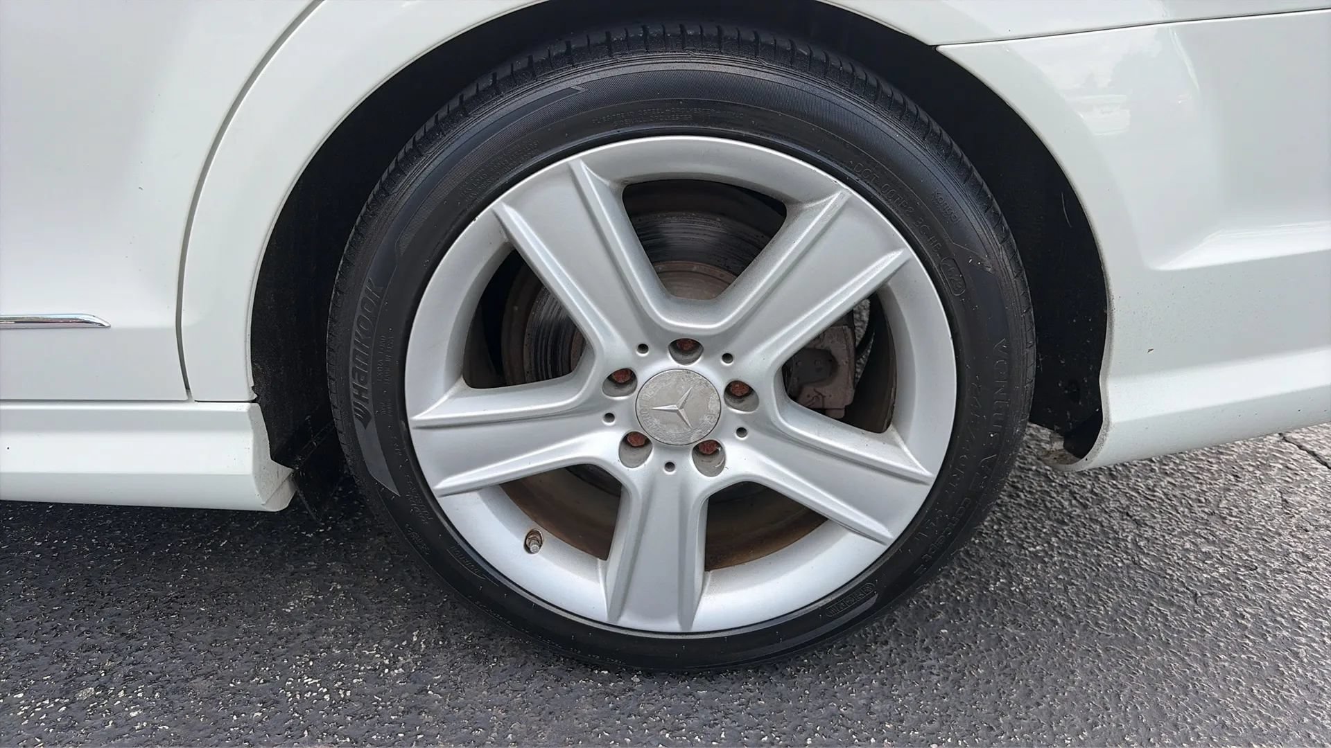 Used 2010 Mercedes-Benz C 300 4MATIC Sedan image 19
