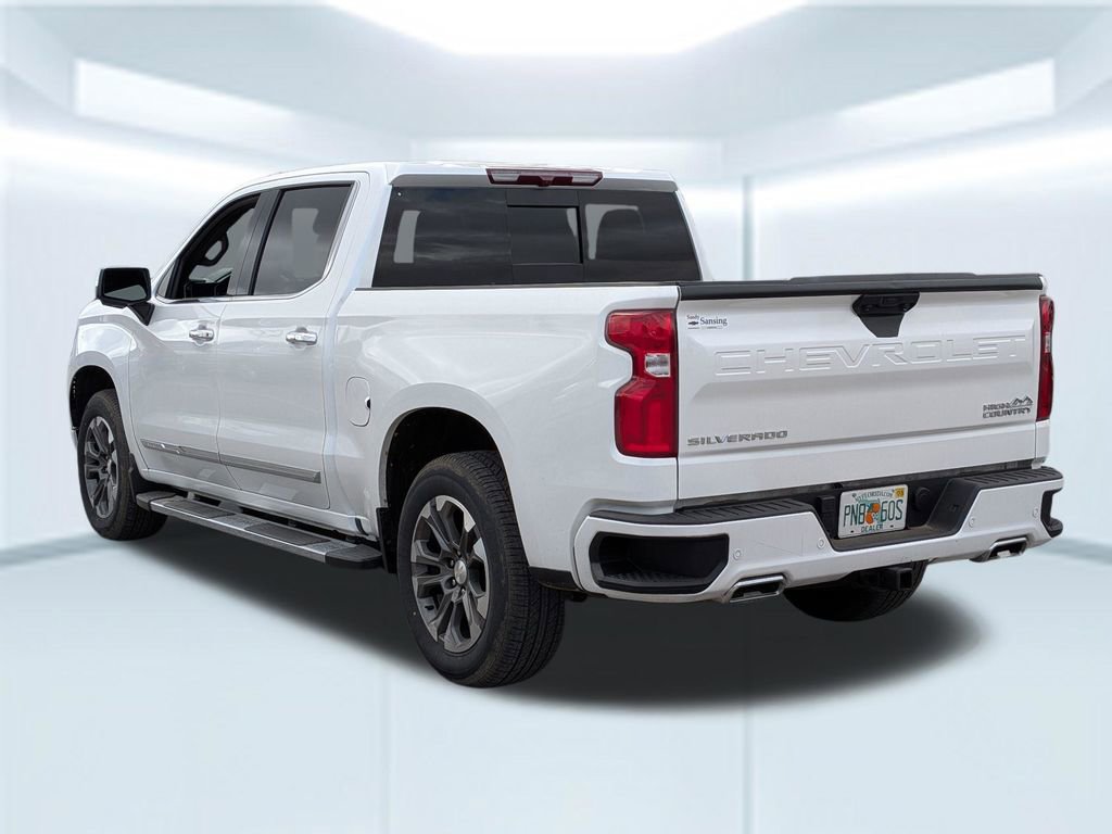 Used 2024 Chevrolet Silverado 1500 High Country image 2