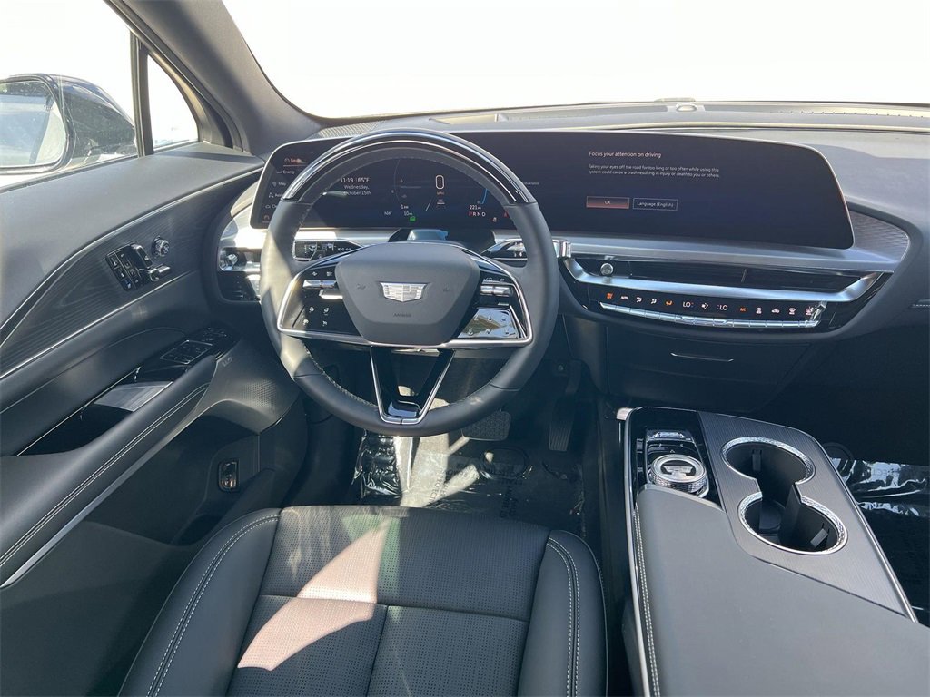 New 2025 Cadillac Lyriq Sport image 11