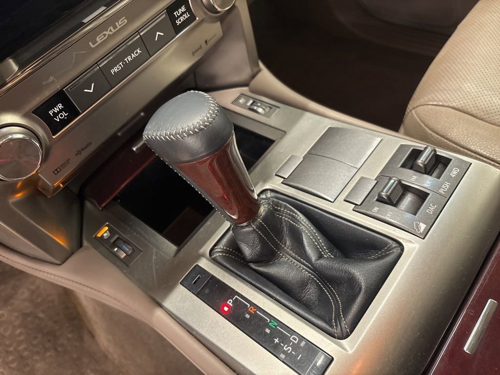 Used 2015 Lexus GX 460 w/ Premium Package image 16