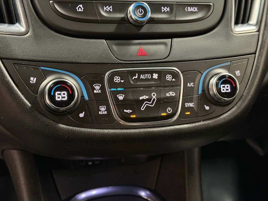 Used 2016 Chevrolet Malibu Premier w/ Driver Confidence Package image 32