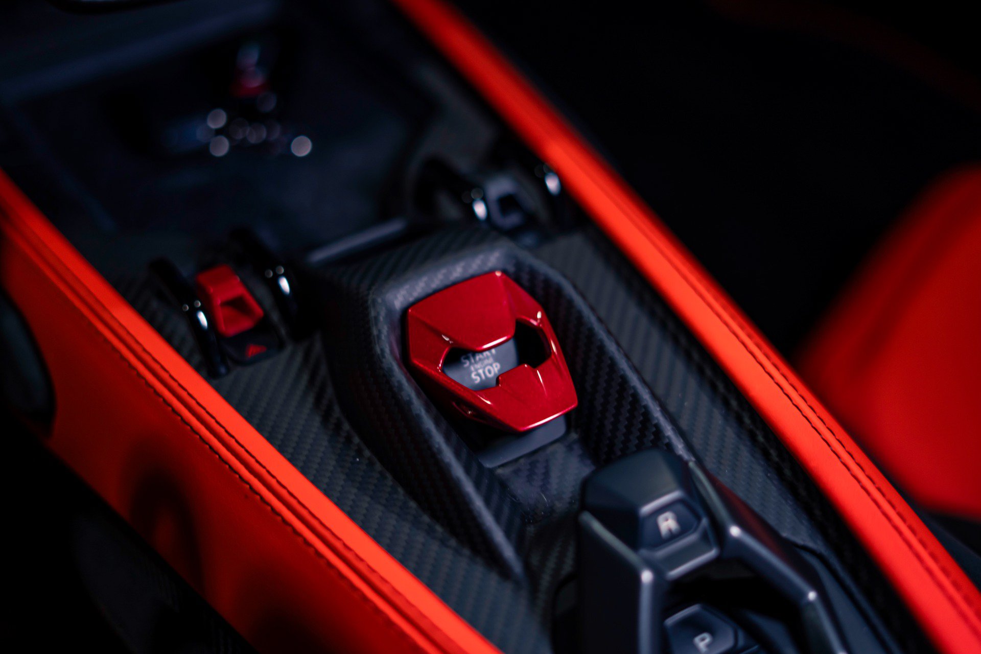 Used 2025 Lamborghini Revuelto AWD/4WD image 32