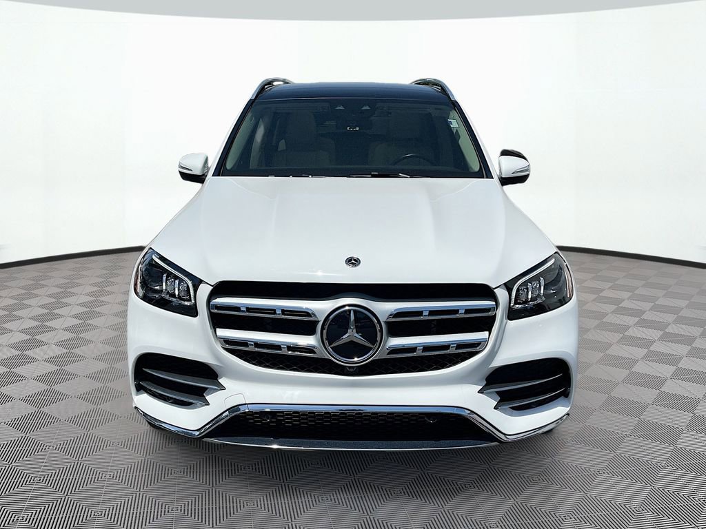 Used 2023 Mercedes-Benz GLS 450 4MATIC image 2