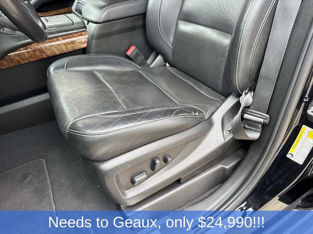 Used 2019 Chevrolet Suburban Premier RWD image 38