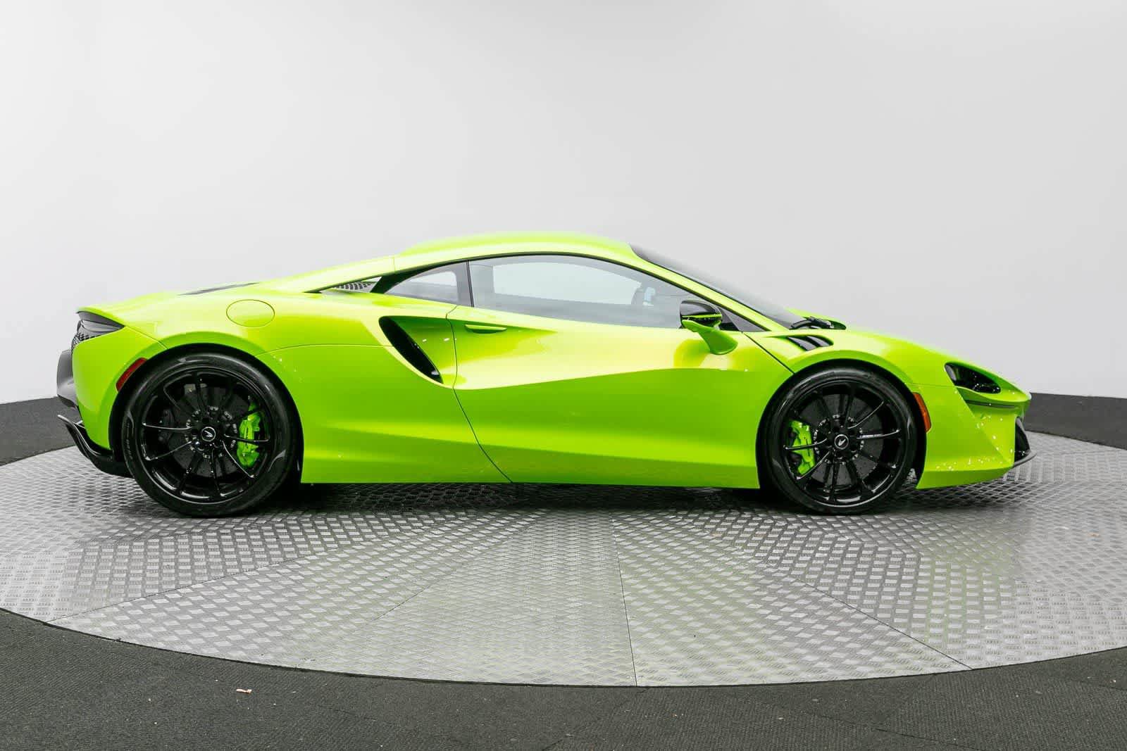 New 2026 McLaren Artura RWD image 47