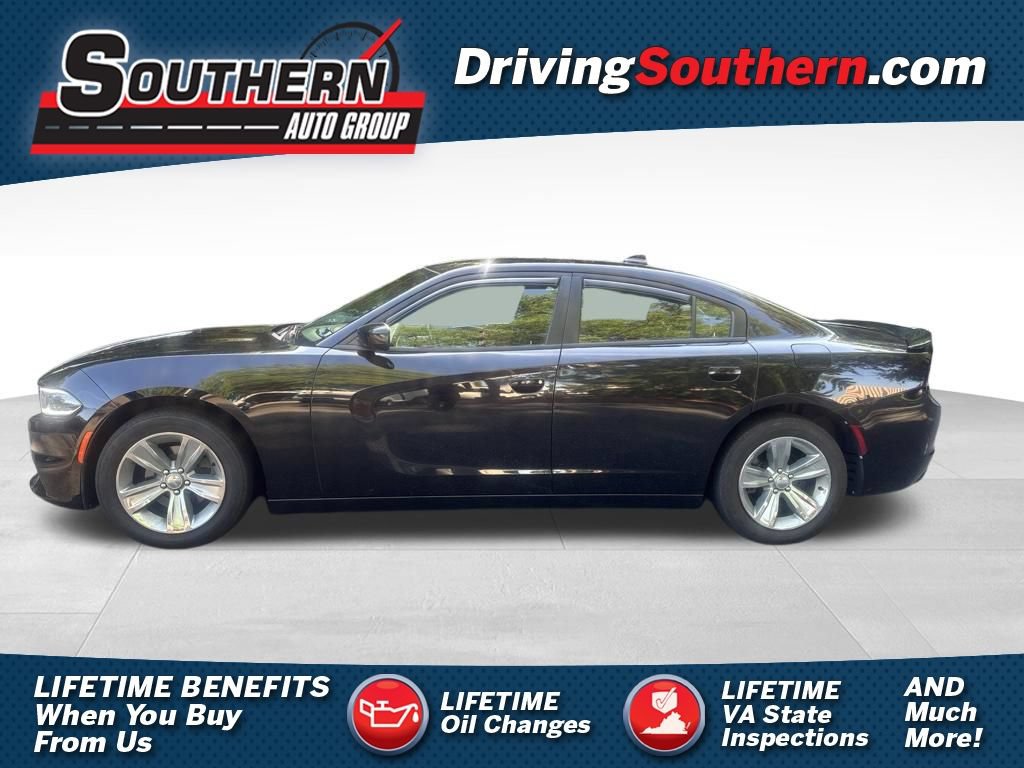 Used 2016 Dodge Charger SXT RWD image 1