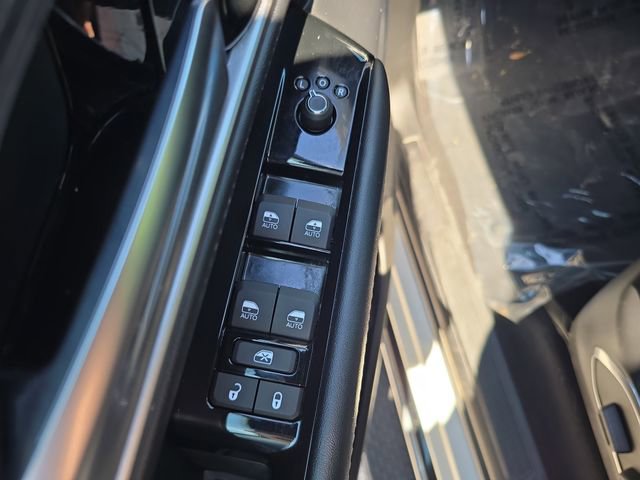 Certified 2024 Jeep Wagoneer Series II w/ Flexible Seating Group image 15