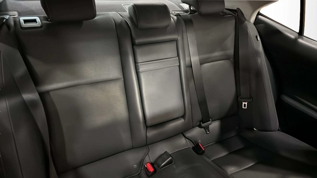Used 2019 Lexus IS 300 RWD image 9