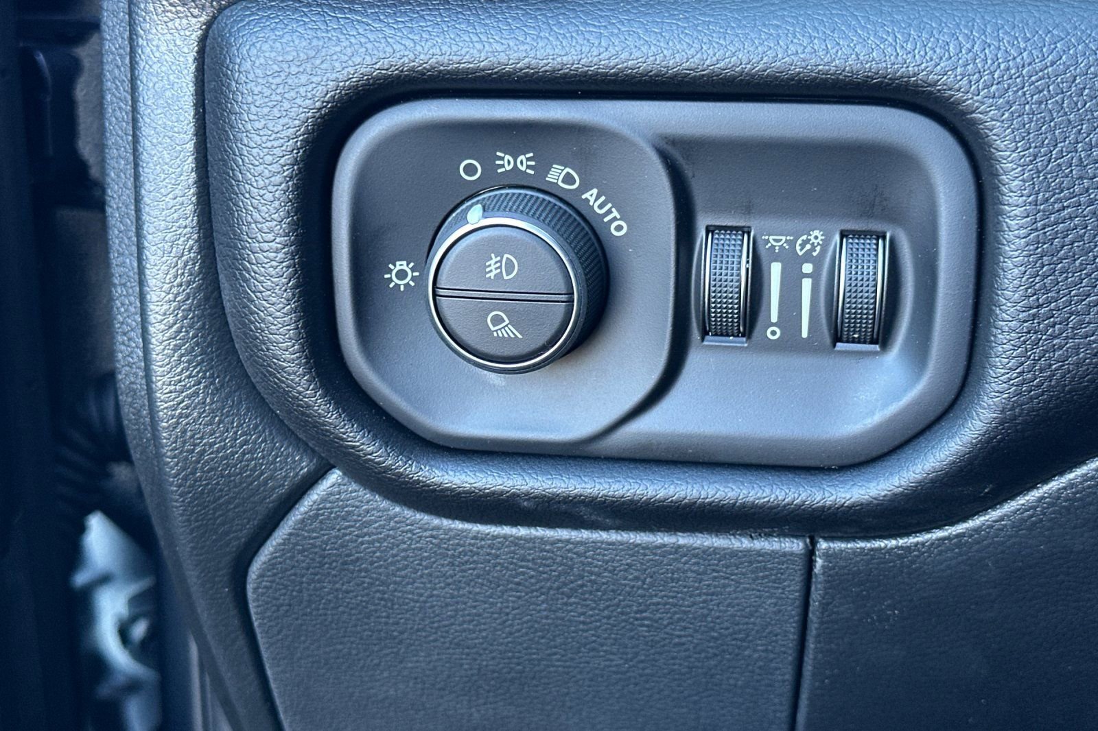 New 2026 RAM 2500 Laramie image 32