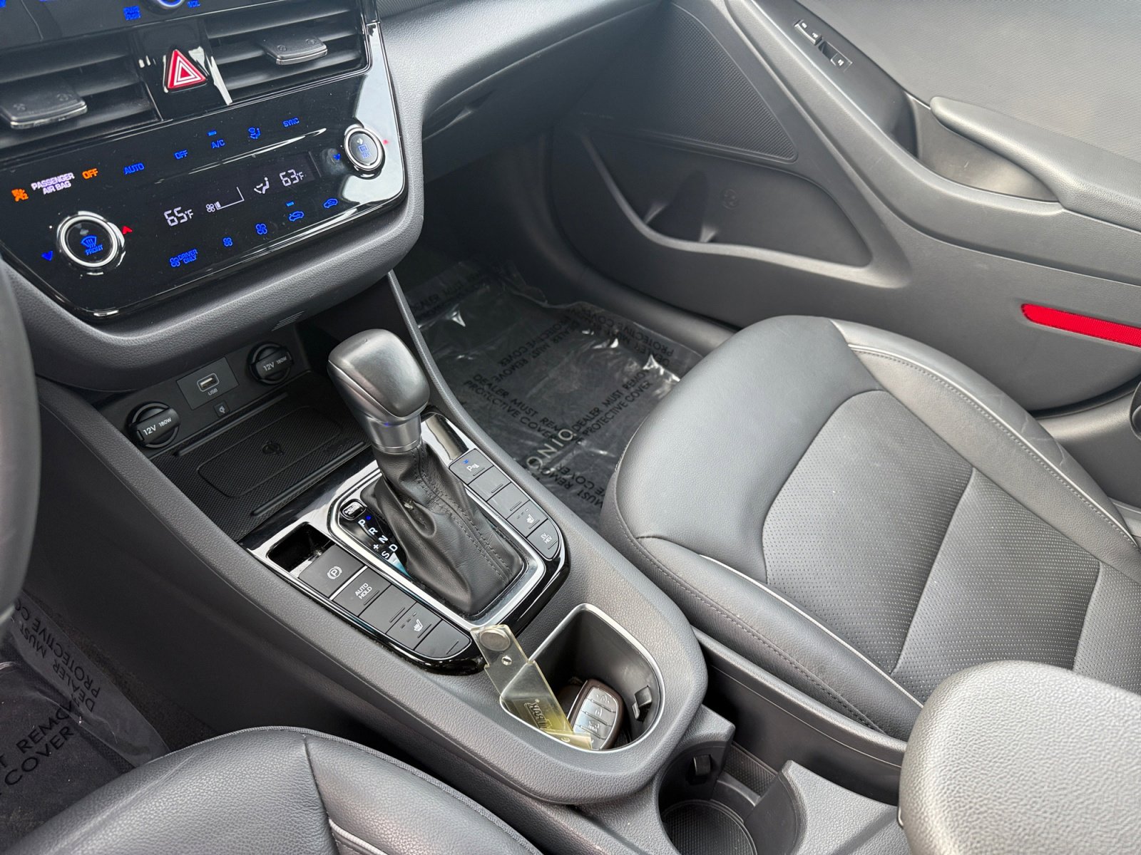 Certified 2020 Hyundai Ioniq Limited image 13