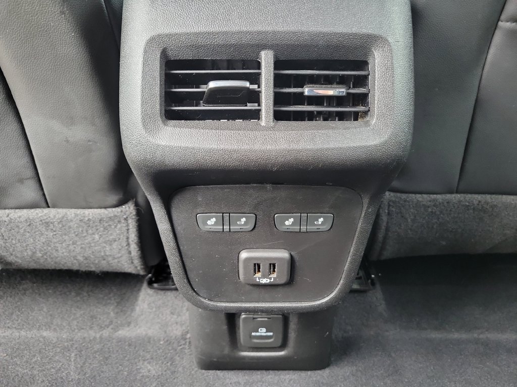Used 2020 Chevrolet Equinox Premier AWD/4WD image 17