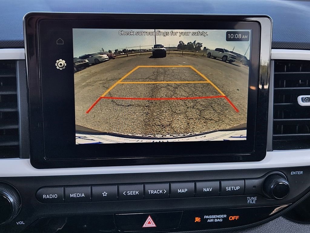 Used 2024 Hyundai Venue Limited image 18