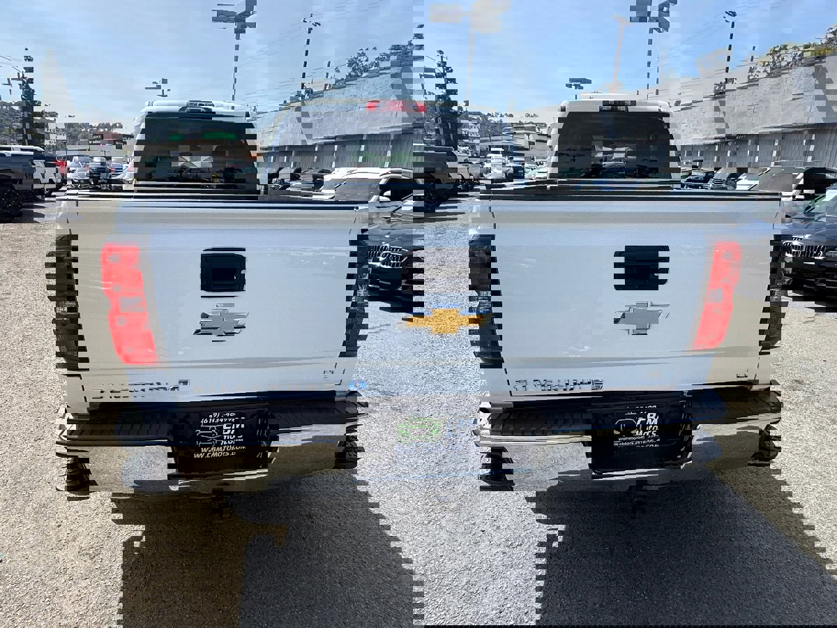 Used 2018 Chevrolet Silverado 1500 LT w/ LT Eassist Package image 10