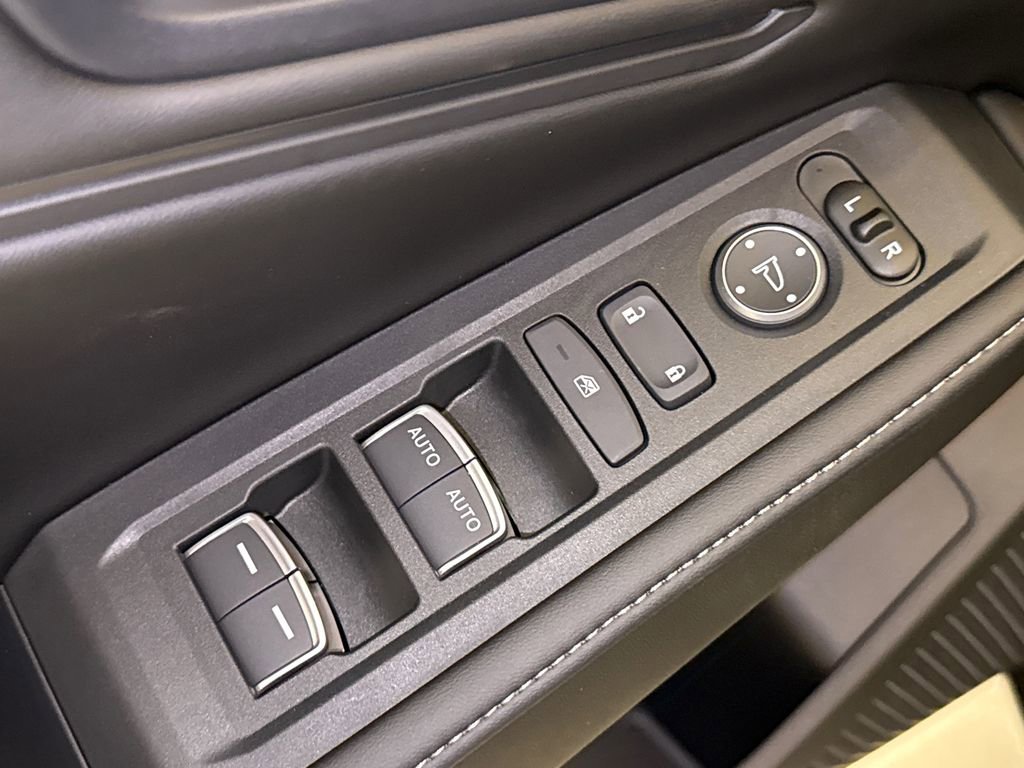 New 2025 Honda Accord Sport image 21