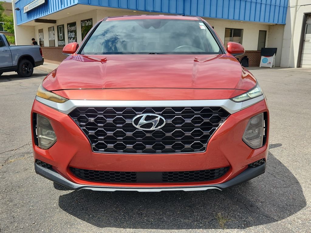 Used 2019 Hyundai Santa Fe SE image 2