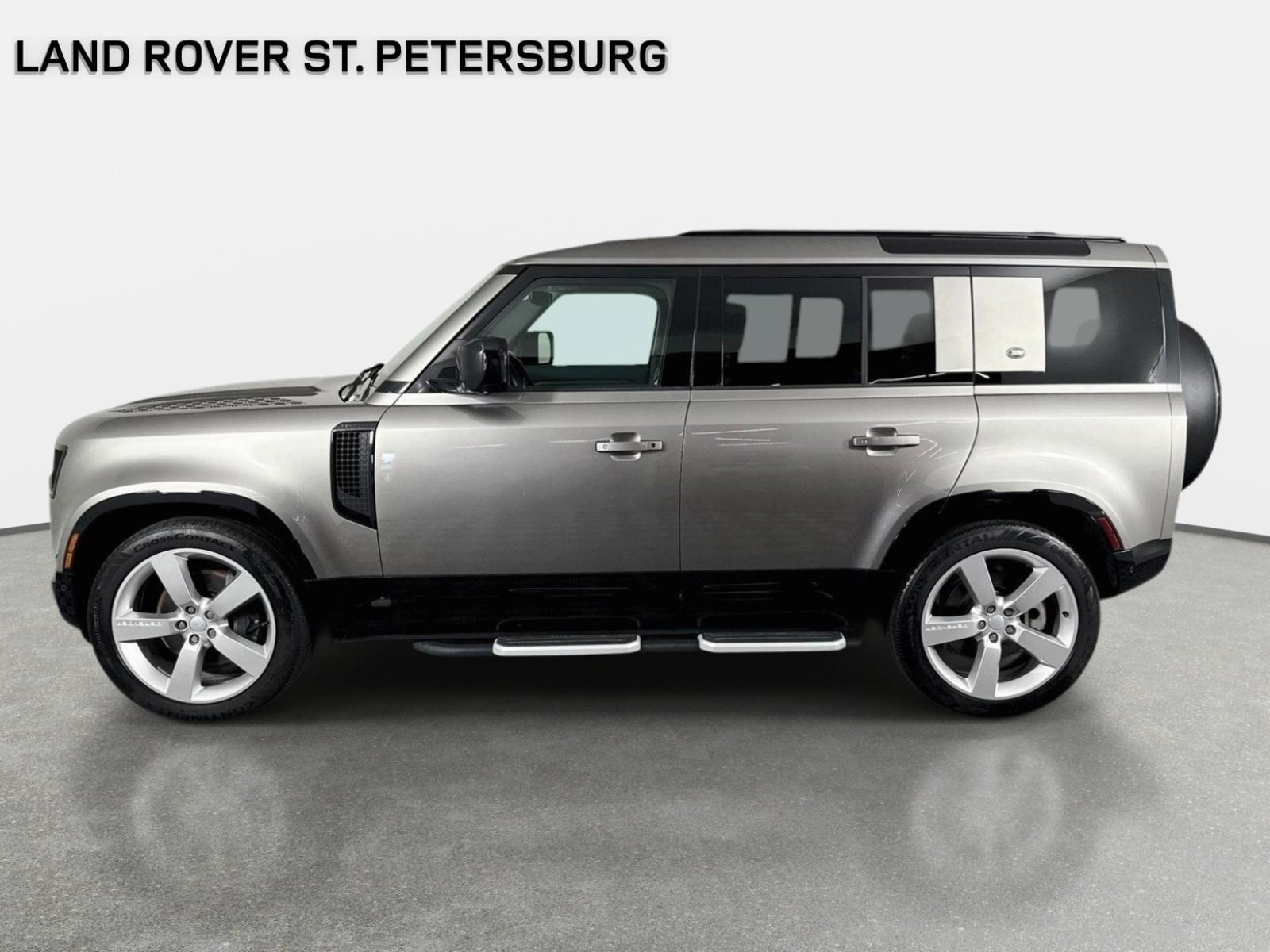 Used 2023 Land Rover Defender 110 S AWD/4WD image 8