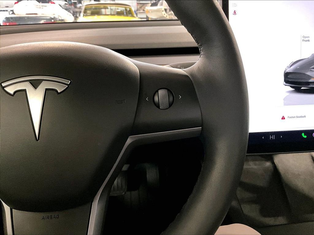 Used 2022 Tesla Model 3 image 24
