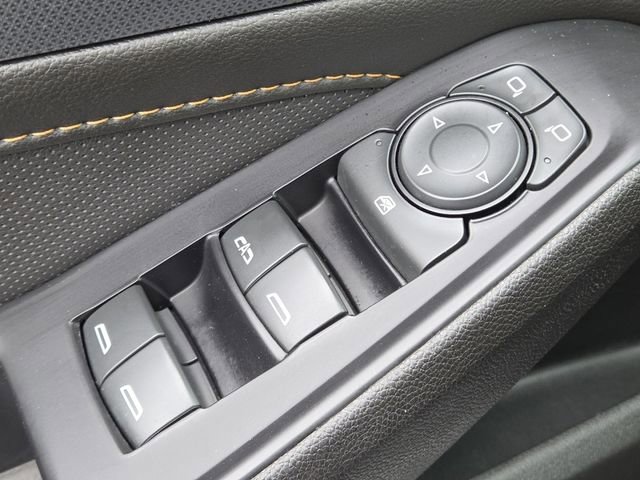 Used 2020 Chevrolet Traverse Premier w/ Redline Edition image 12