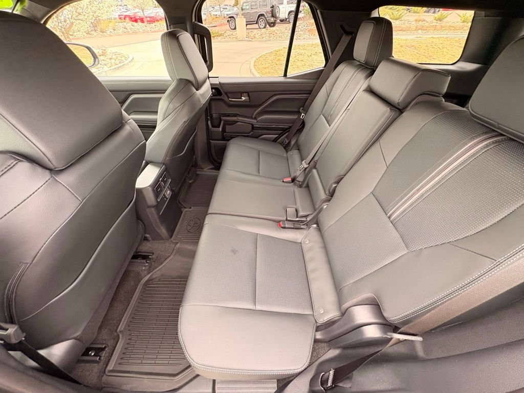 Used 2025 Toyota 4Runner Limited image 28