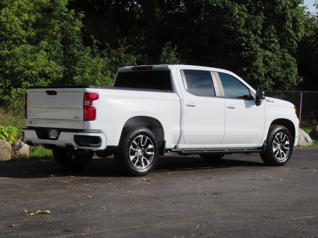 Used 2024 Chevrolet Silverado 1500 RST w/ Convenience Package II image 3