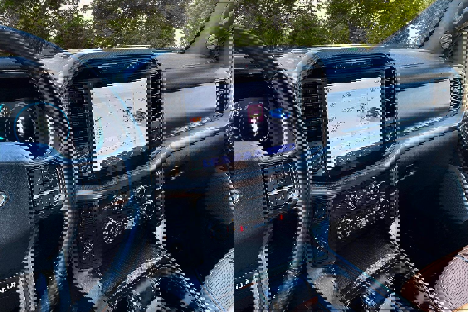 Certified 2021 Ford F150 Platinum w/ Equipment Group 701A High image 11