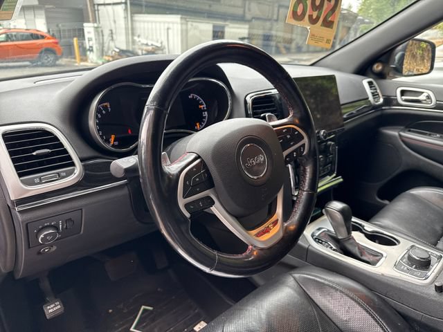 Used 2020 Jeep Grand Cherokee Trailhawk w/ Trailhawk Luxury Group AWD/4WD image 16