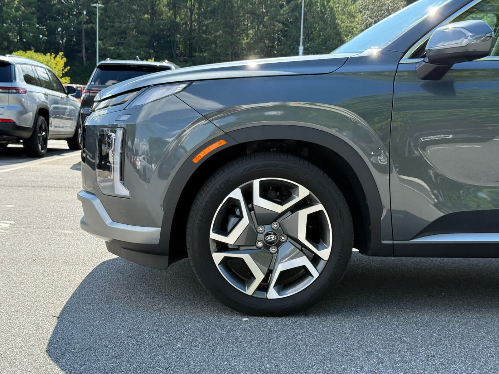 Used 2024 Hyundai Palisade SEL FWD image 12
