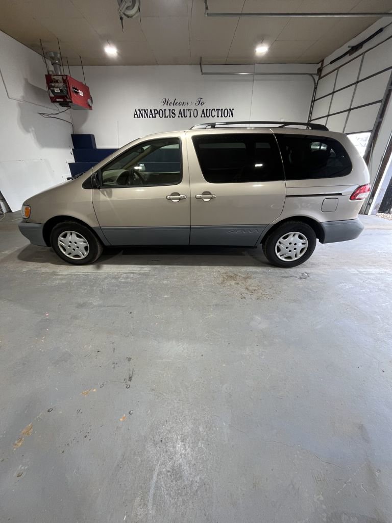 Used 2003 Toyota Sienna CE image 11
