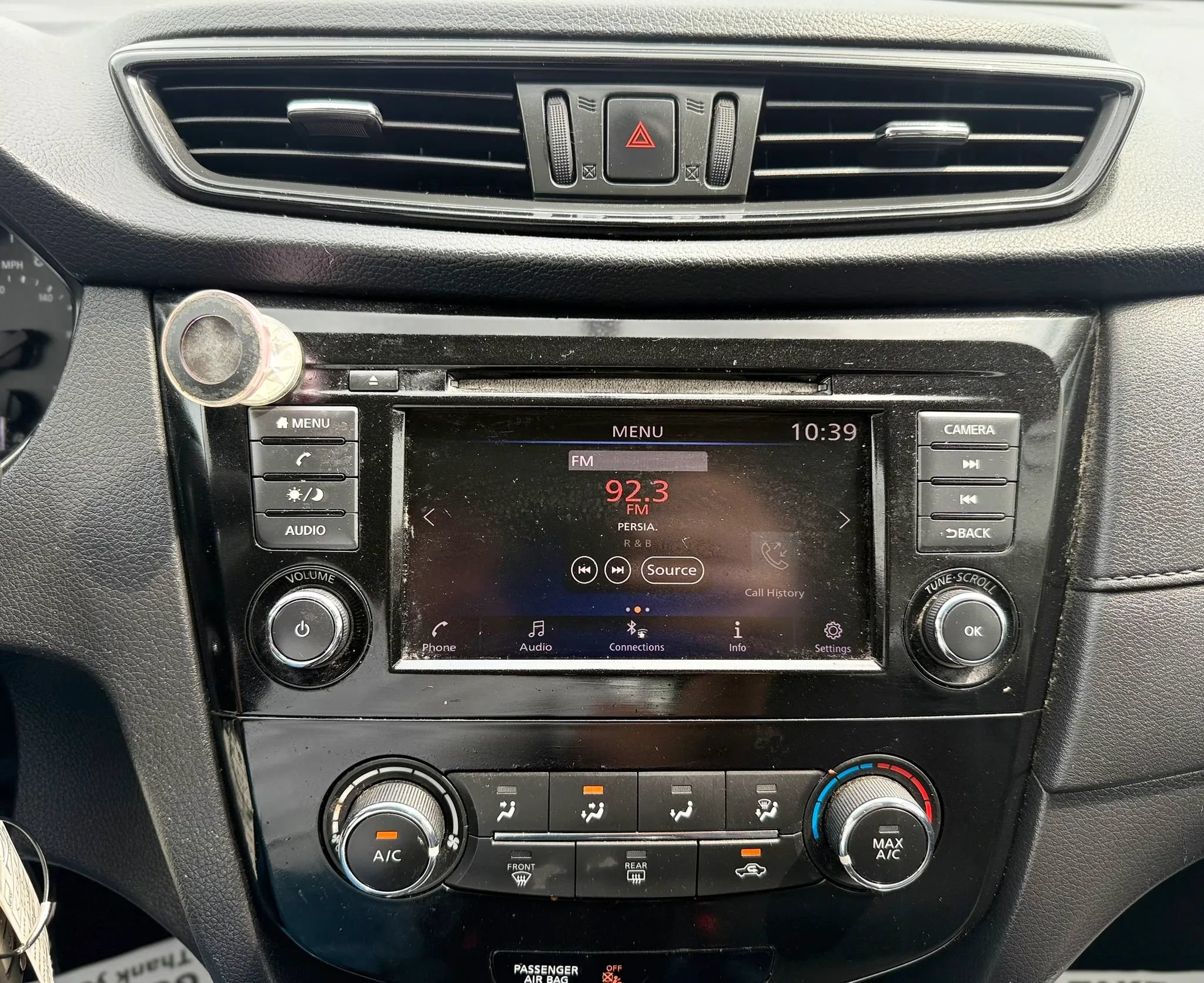 Used 2018 Nissan Rogue S AWD/4WD image 15