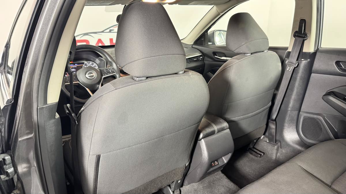 Used 2023 Nissan Altima 2.5 SV FWD image 27