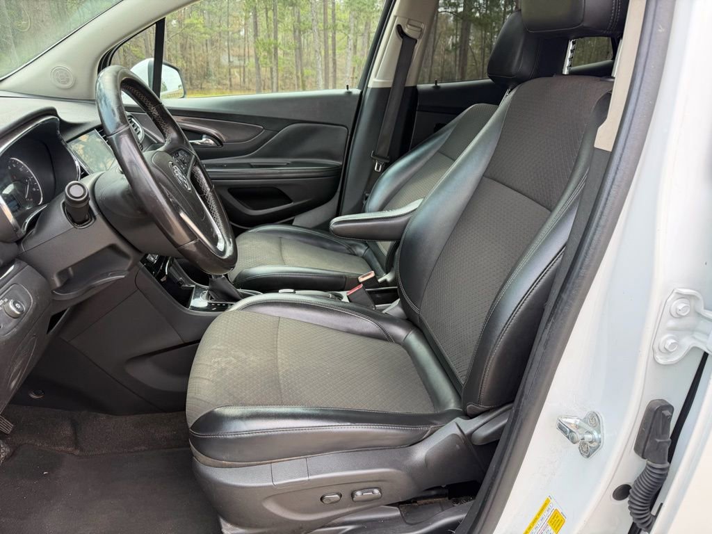 Used 2019 Buick Encore Preferred image 10