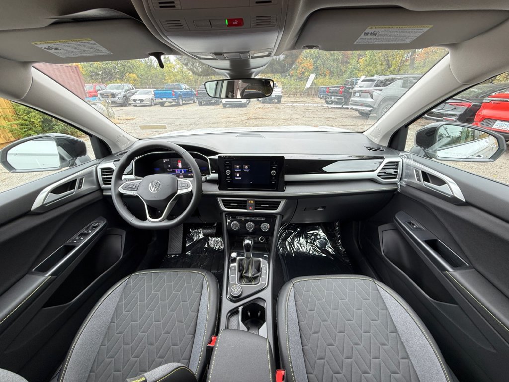 New 2027 Volkswagen Taos Sport AWD/4WD image 20