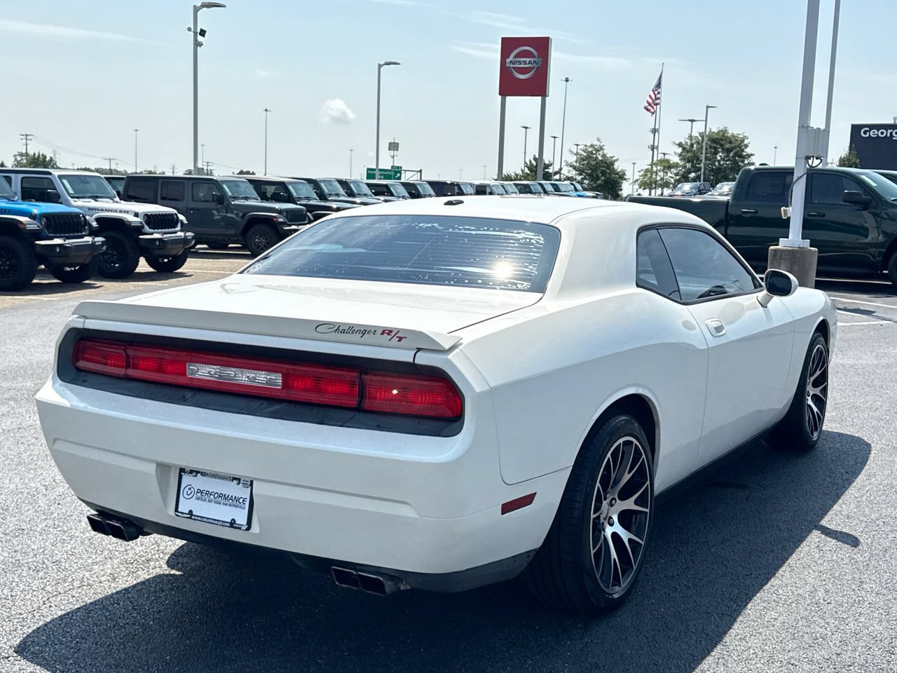 Used 2010 Dodge Challenger R/T RWD image 3