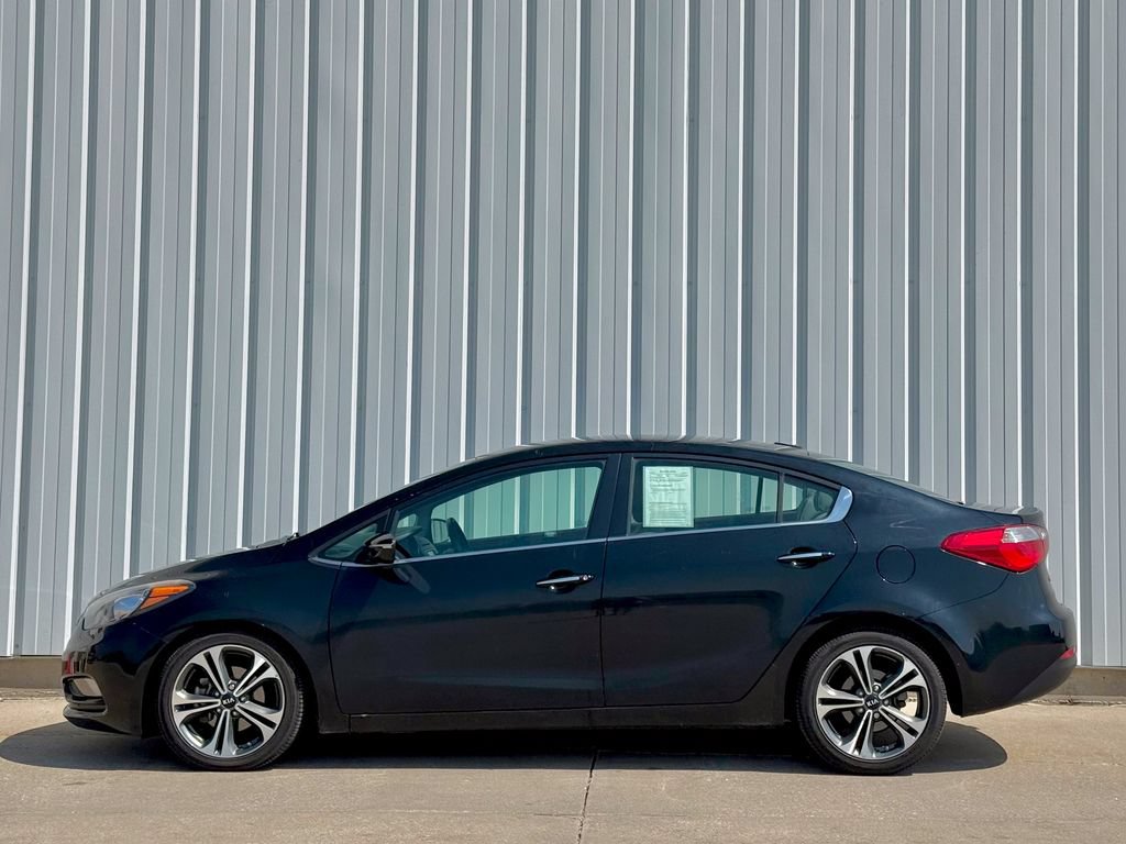 Used 2016 Kia Forte EX FWD image 3