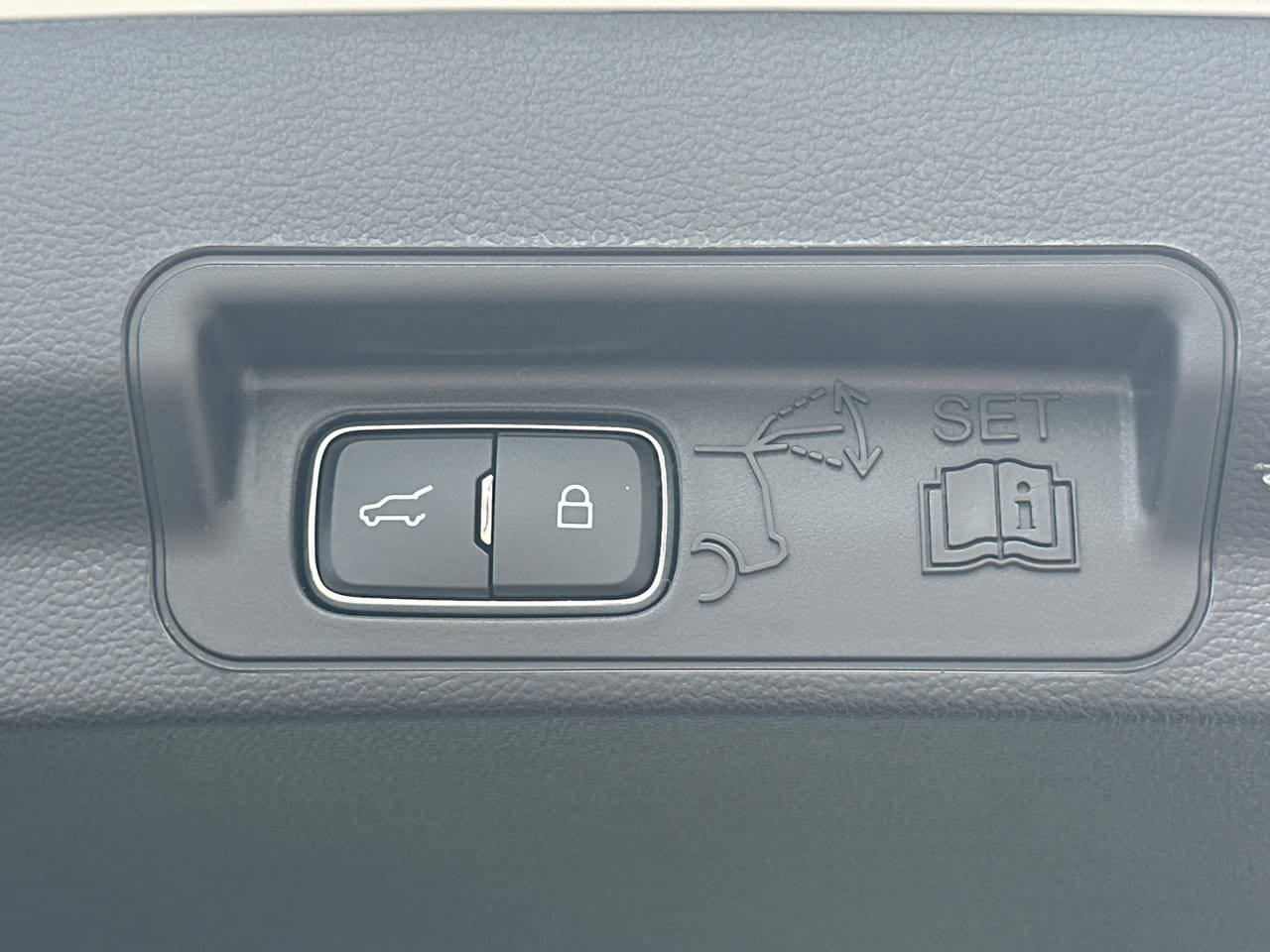 New 2026 Ford Explorer ST-Line RWD image 19