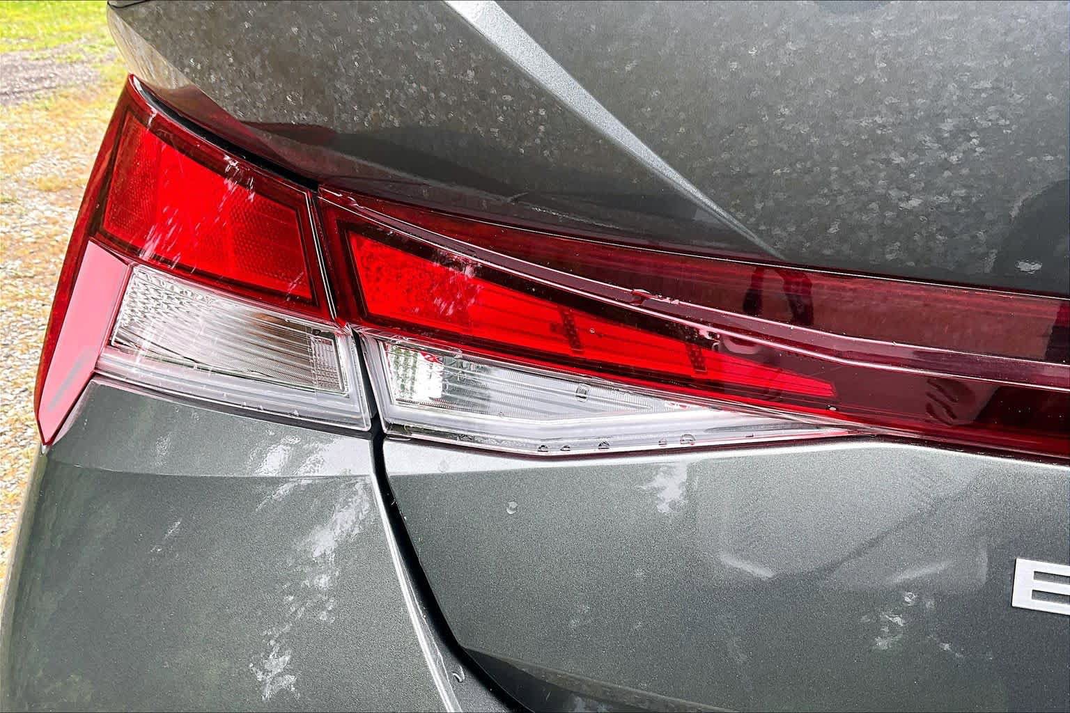 Used 2025 Hyundai Elantra Sport FWD image 28