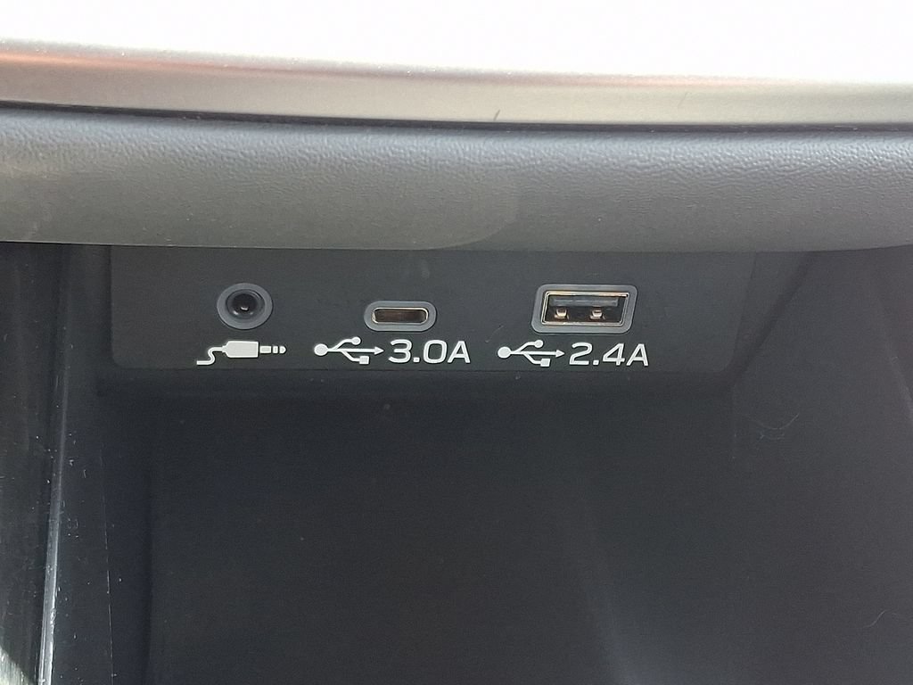 Certified 2025 Subaru Outback Onyx Edition AWD/4WD image 28