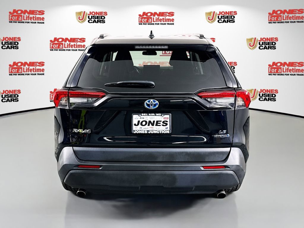 Certified 2021 Toyota RAV4 LE image 14