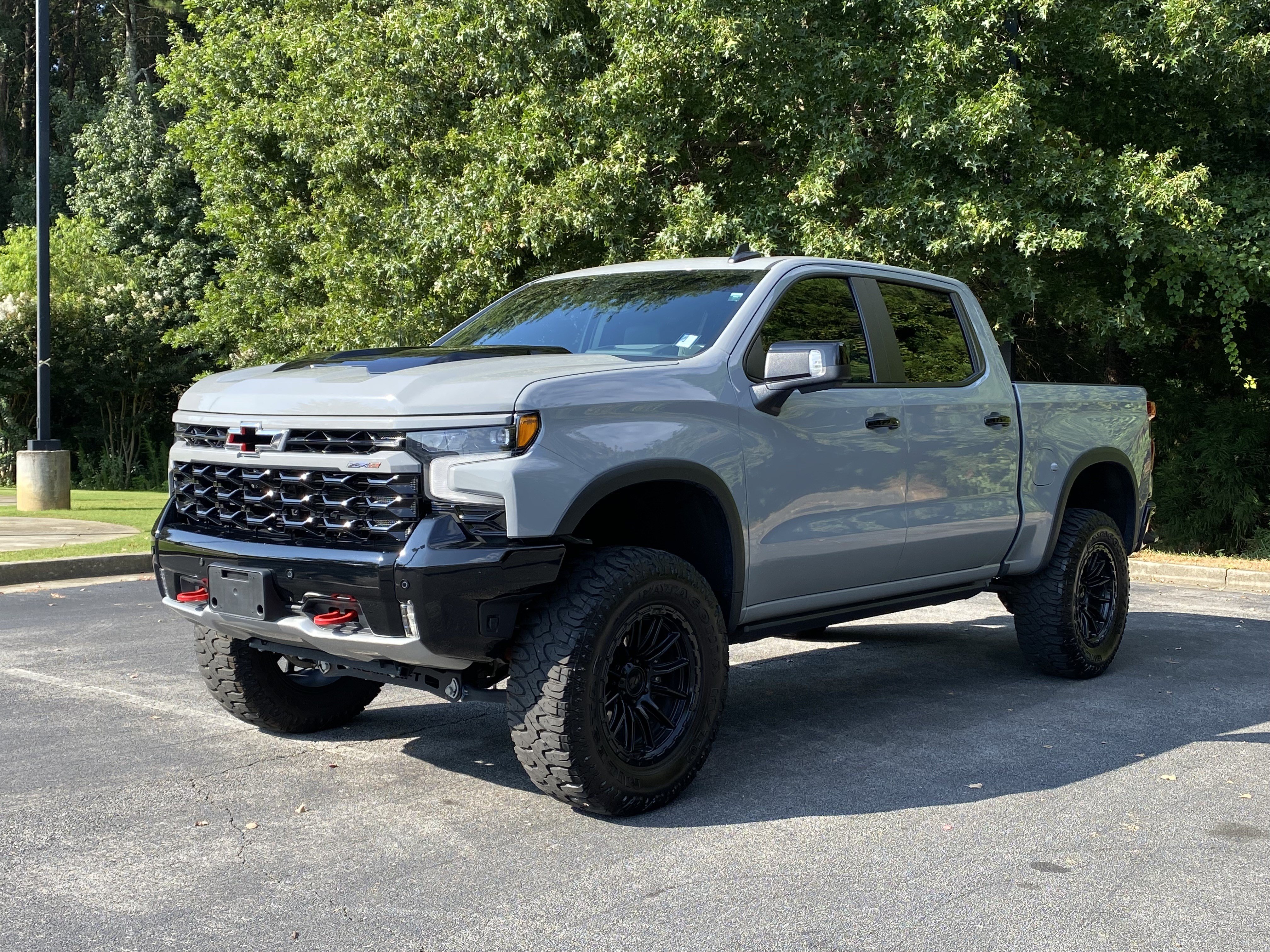 Used 2025 Chevrolet Silverado 1500 ZR2 w/ Technology Package AWD/4WD image 5